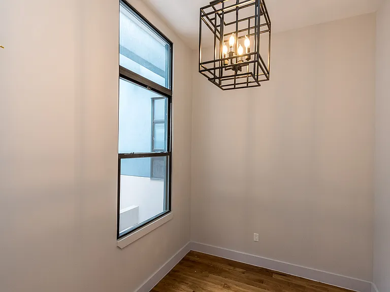 372 Kosciuszko St #314 — Photo 6