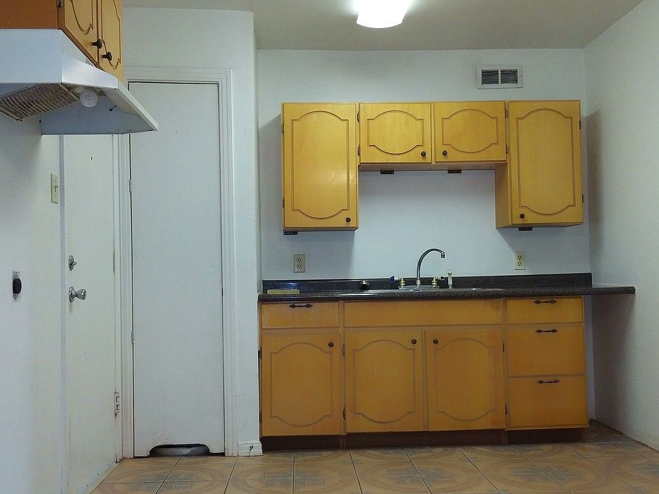 1st image of 141 Hubbard Dr