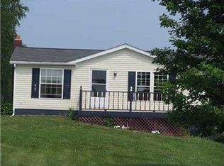 3171 N Route 981, Loyalhanna, PA 15670