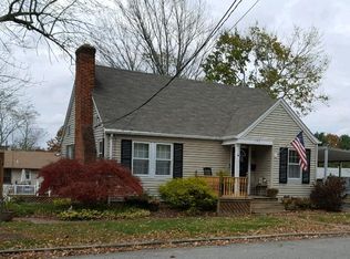 195 George Arden Ave, Warwick, RI 02886