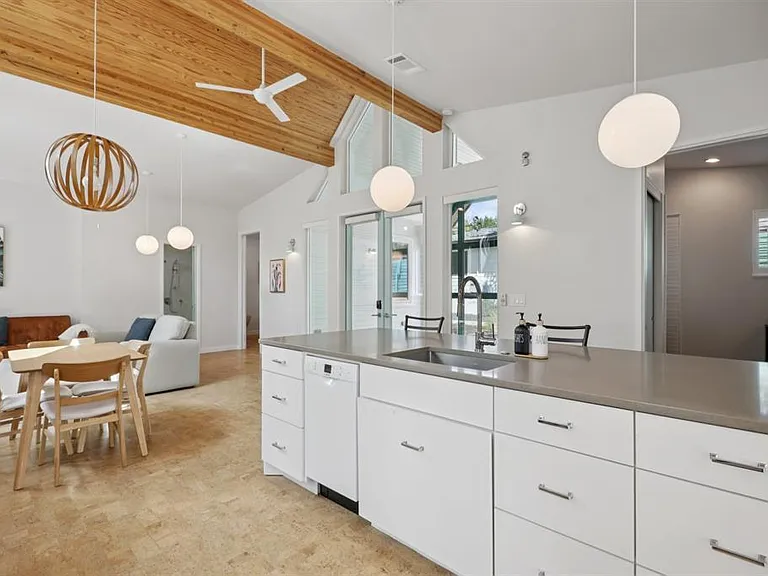 3901 Cherrywood Rd #B — Photo 11