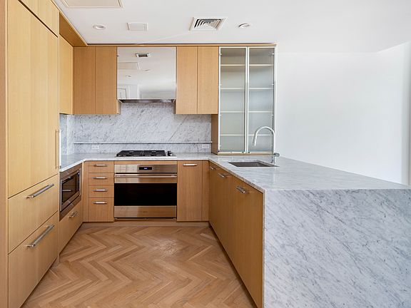 5th image of 300 W 122nd St #3J