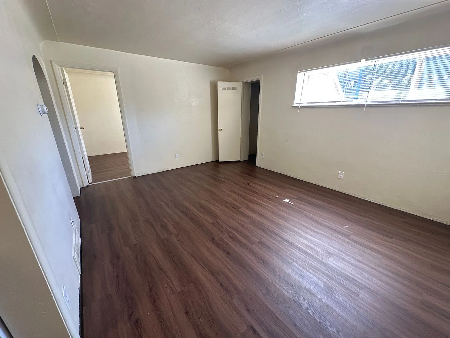 Montview — Photo 3
