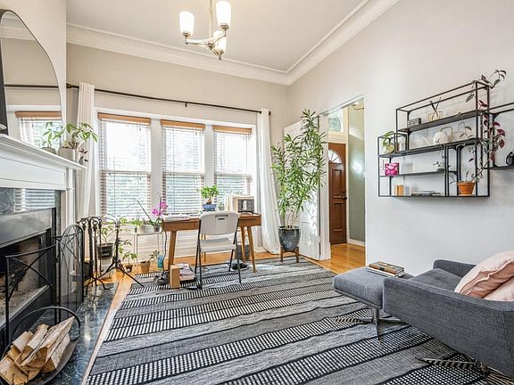 3rd image of 2747 N Dayton St #1
