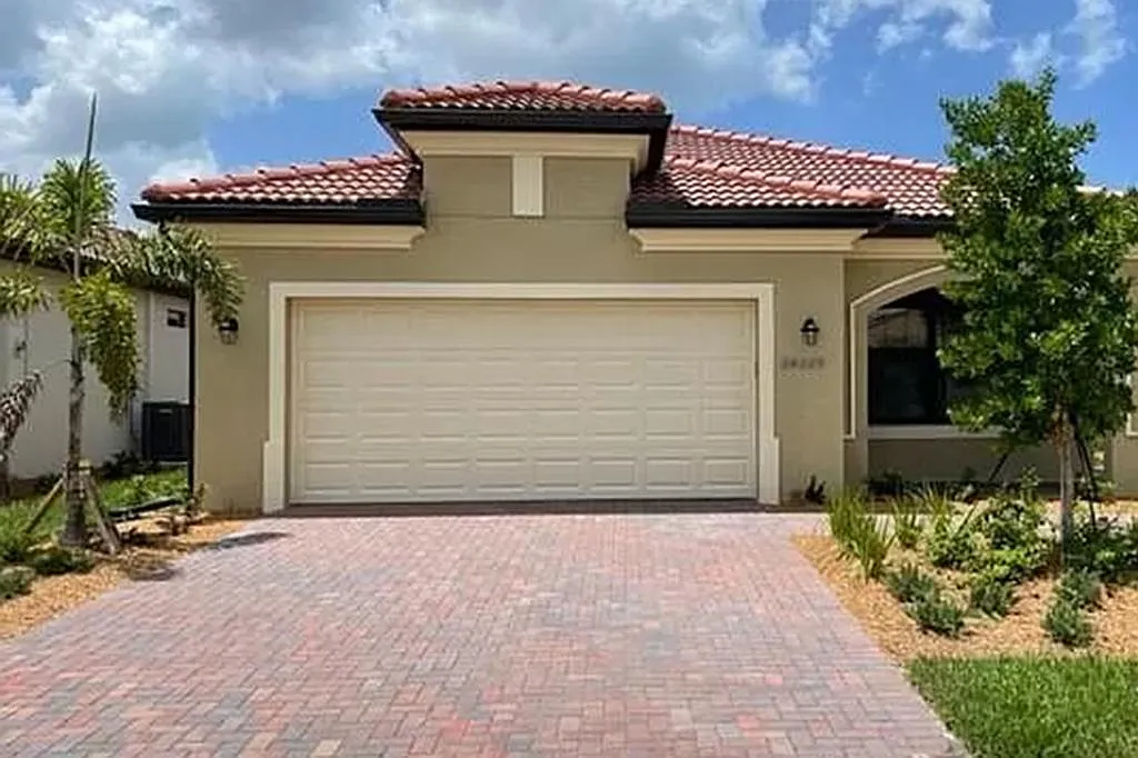 24237 Spartina Dr — Photo 1
