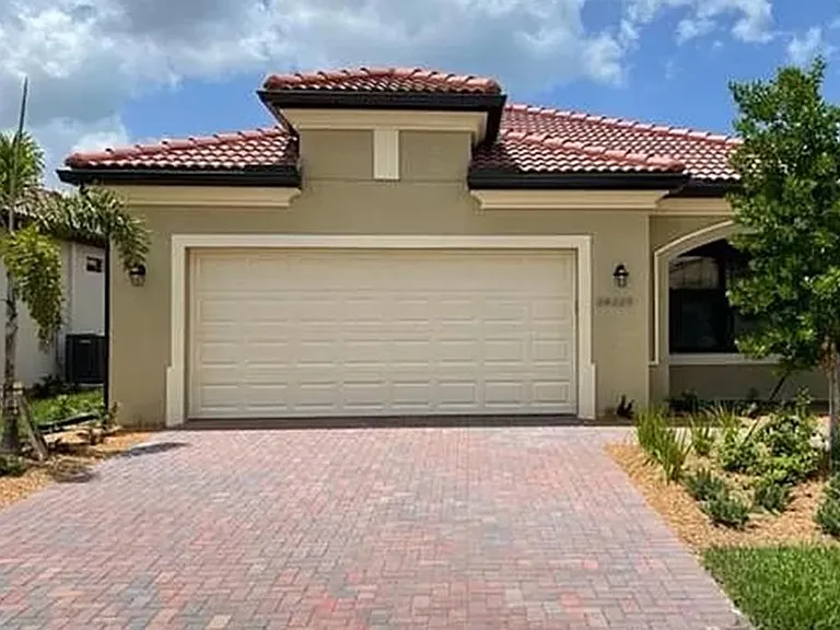 24237 Spartina Dr — Photo 1