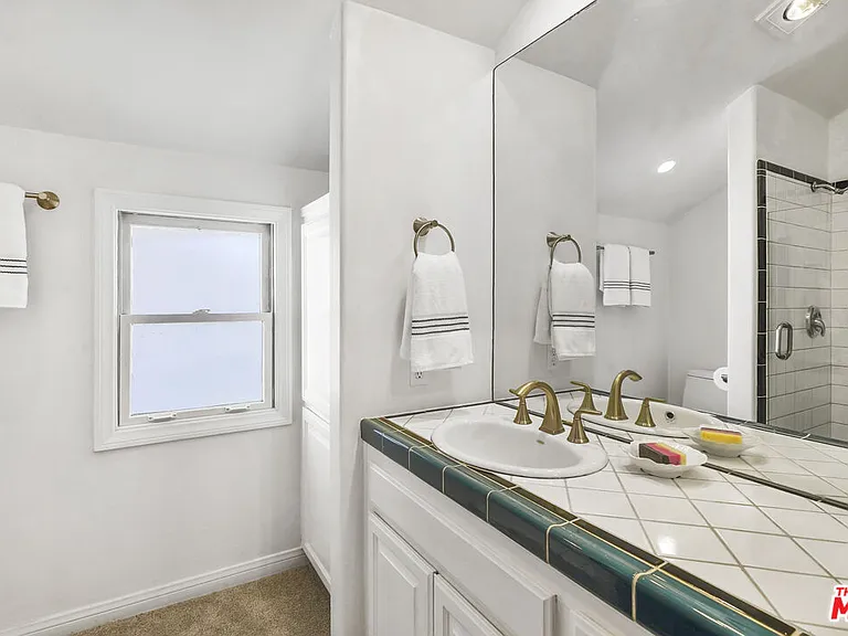 29355 Heathercliff Rd #GUESTHOUSE — Photo 14