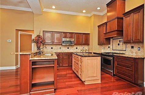 4th image of 11915 Middlebury Dr