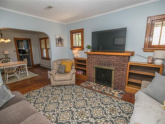 4th image of 1952 10th St