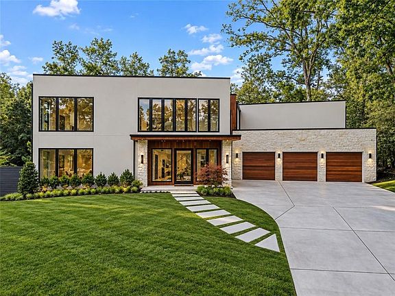 2nd image of 3566 Cantrell Rd NE