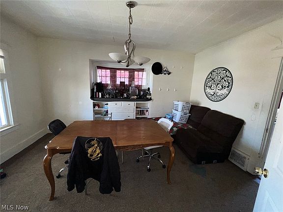 5th image of 2116 Elm St