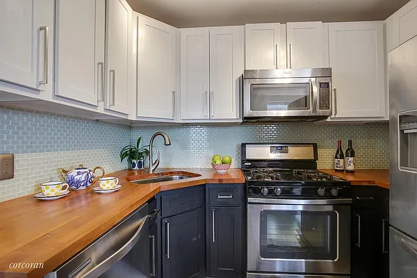Sold by Corcoran | media 2