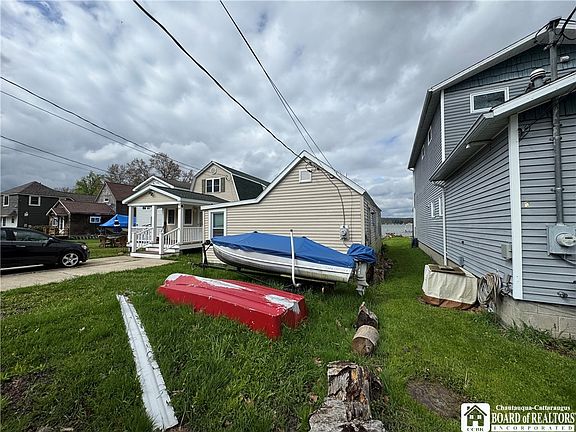 3rd image of 269 E Terrace Ave