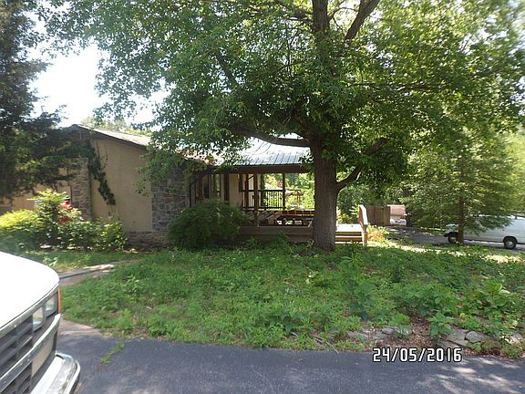 2nd image of 401 Ensley Dr