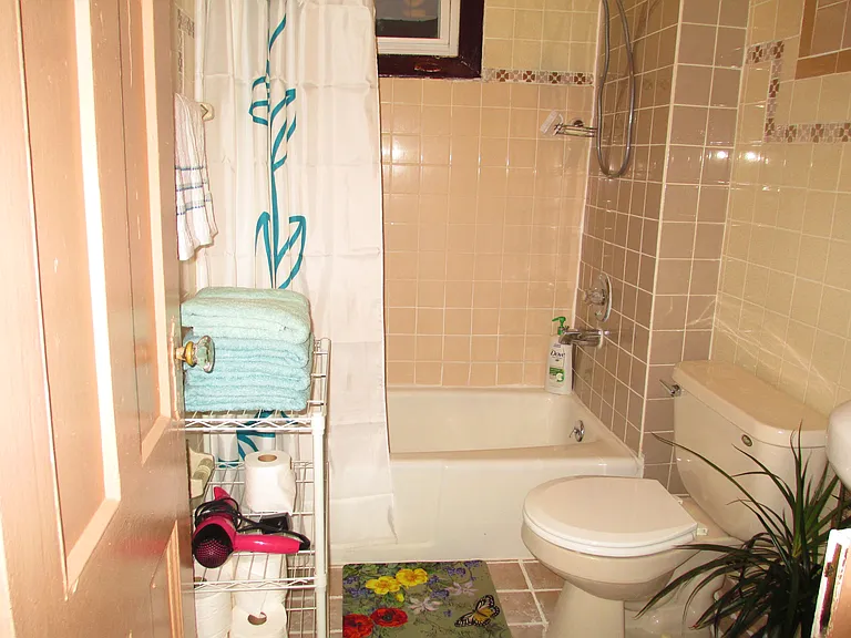 855 Pavonia Ave #2 — Photo 14