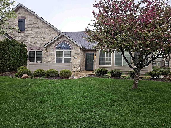 3rd image of 832 Dublin Dr #16