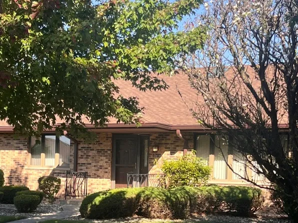 8314 Aspen Ln #8314, Tinley Park, IL 60477