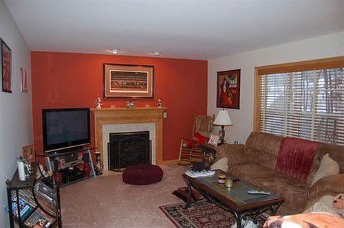 1st image of 233 Drummond Dr
