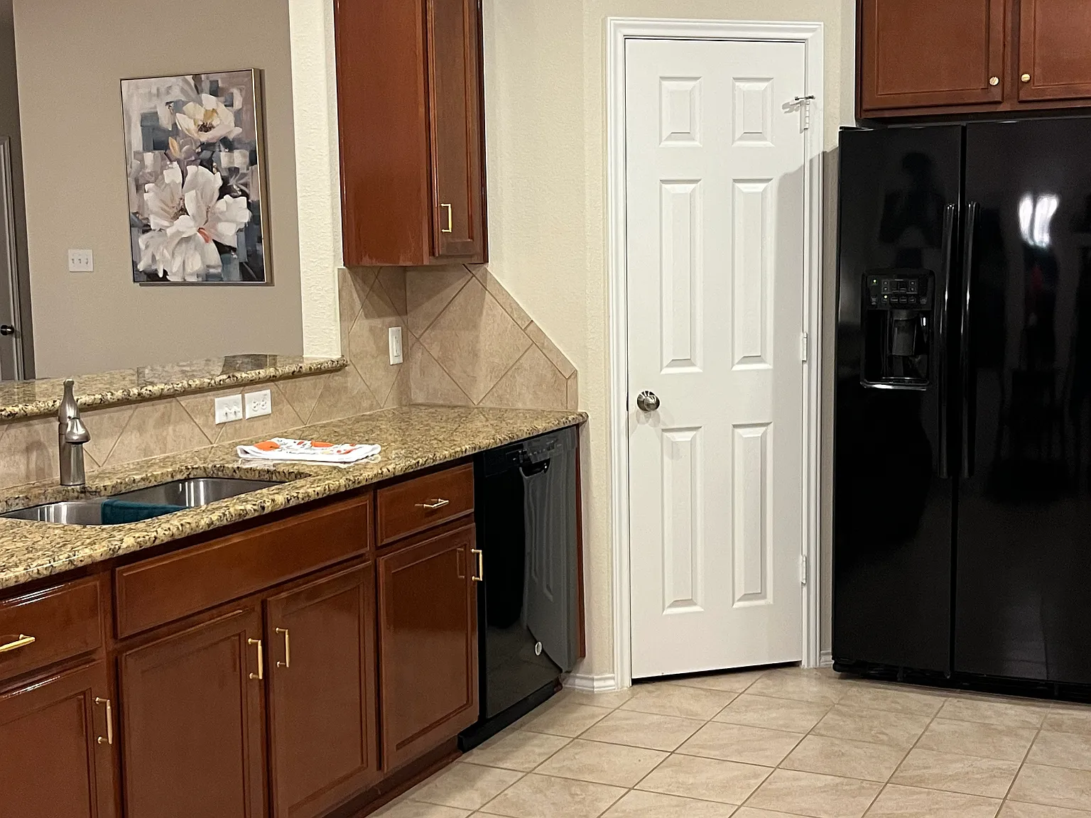 3 bed, 1618 sqft, $1,800 — Photo 4