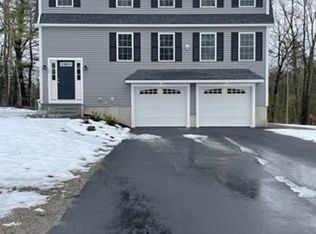 22 Folger St, Billerica, MA 01821