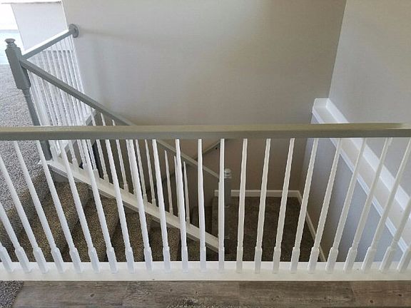 5th image of 812 Sagewood Ave