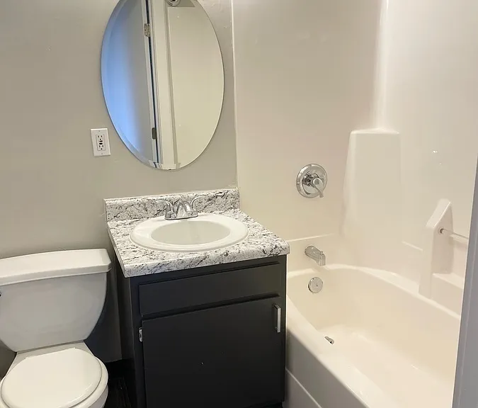 340 Saint Clair Ave #208 — Photo 8