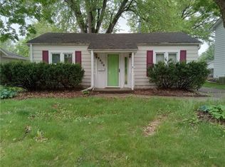 6806 Oliver Smith Dr, Urbandale, IA 50322