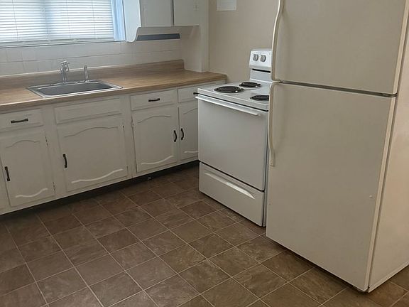 5th image of 913 Monument Ave APT 6