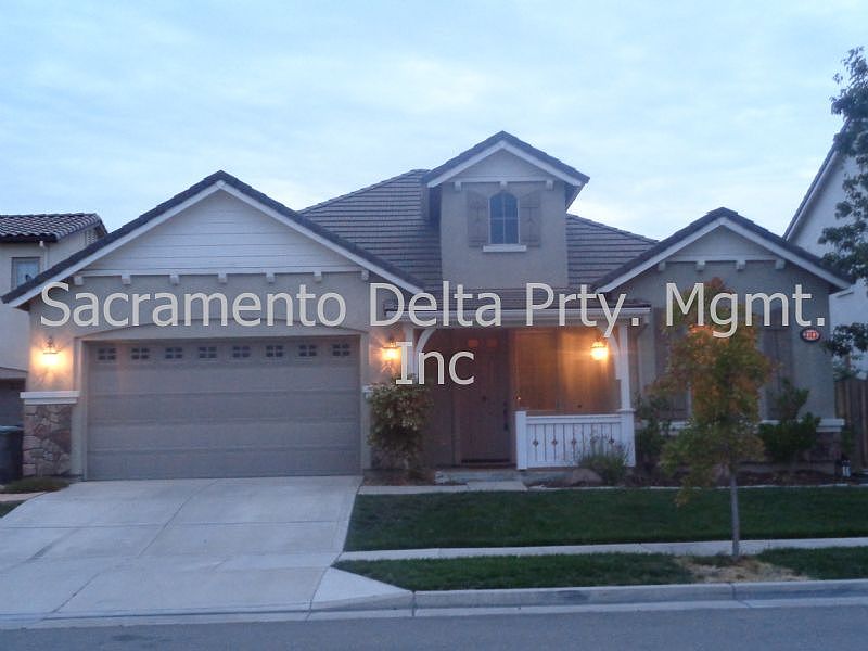 1st image of 3885 Otay St