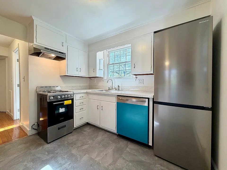 21 Park Ave #12