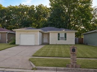 322 N Westport Avenue, Springfield, MO 65802