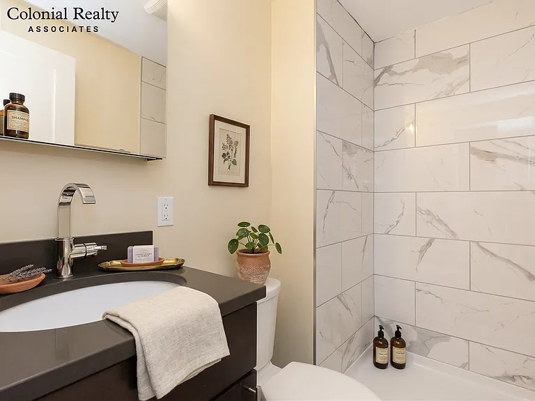 9 Rock Valley Ave #2 — Photo 4