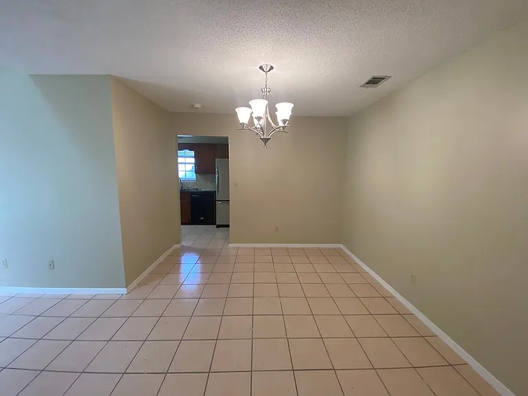 24 Neptune Dr — Photo 16