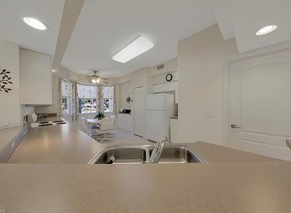 5th image of 9601 Village View Blvd APT 102