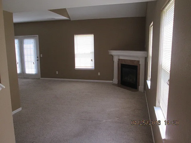 Building Photo - 2717 Kathie Dr