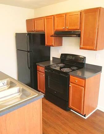 2nd image of 274 McConnells Trce APT 103