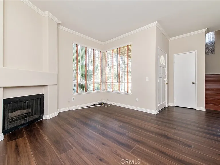 21 Giovanni Aisle — Photo 4