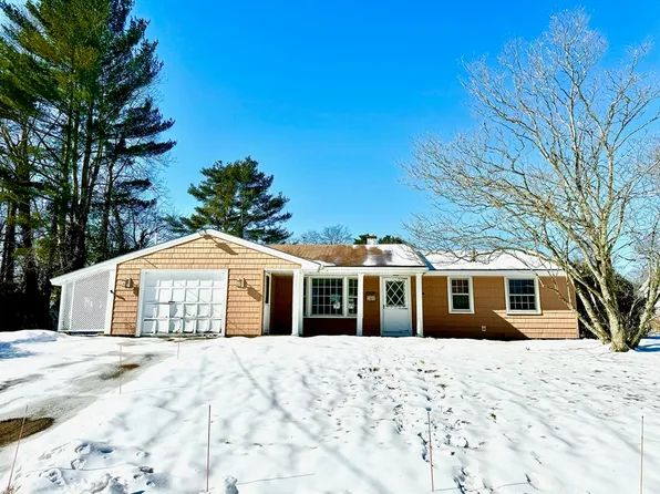 126 Ames Rd, Brockton, MA 02302