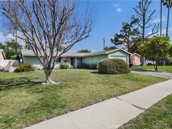 20539 Gresham St, Winnetka, CA 91306