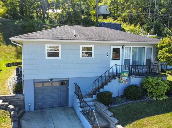 80 Fernwood Ave, Wheeling, WV 26003