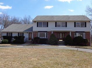 689 Vail Rd, Parsippany, NJ 07054