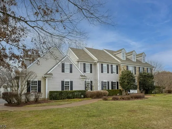 15 Ramsey Rd, Clinton Twp., NJ 08833