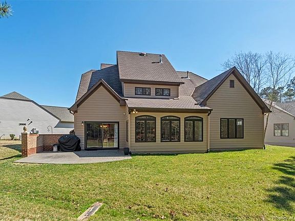 4th image of 10534 Villa Green Ter
