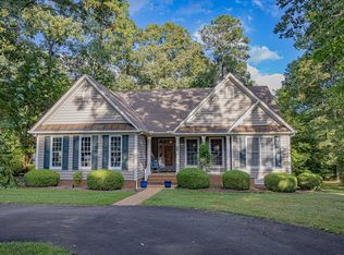 840 Middle Gate, Irvington, VA 22480