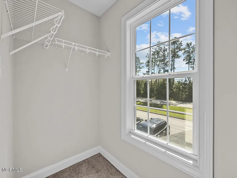 217 E Murrow Ln — Photo 8