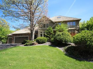 1301 Forest Park Ln, Burnsville, MN 55337