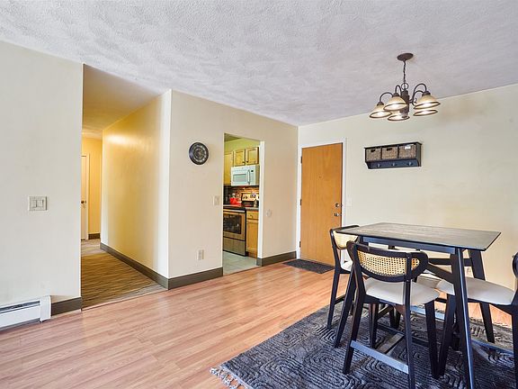 4th image of 11 Strawberry Bank Road #17