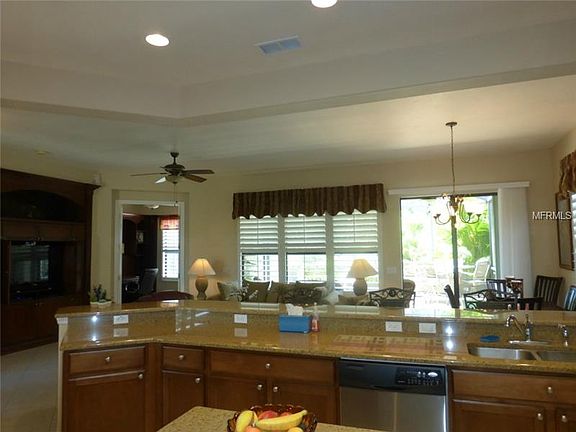 4th image of 169 Indian Wells Ave