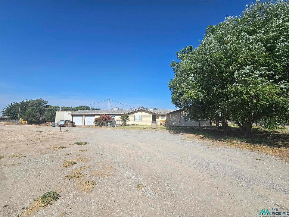 2nd image of 1321 E Orchard Ln