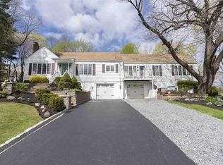 27 Edge Hill Rd, Wappingers Falls, NY 12590